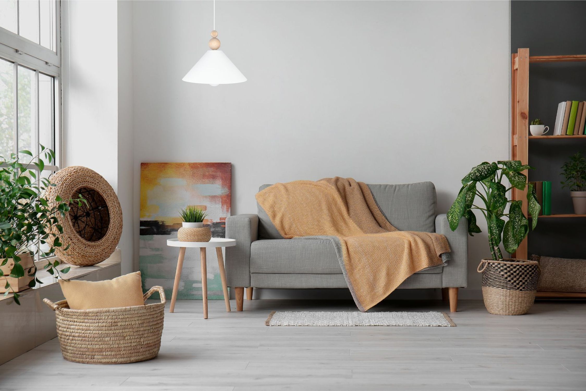 Weiße Hängeleuchte Holz Metall Ø26 cm rund E27 wohnlich
