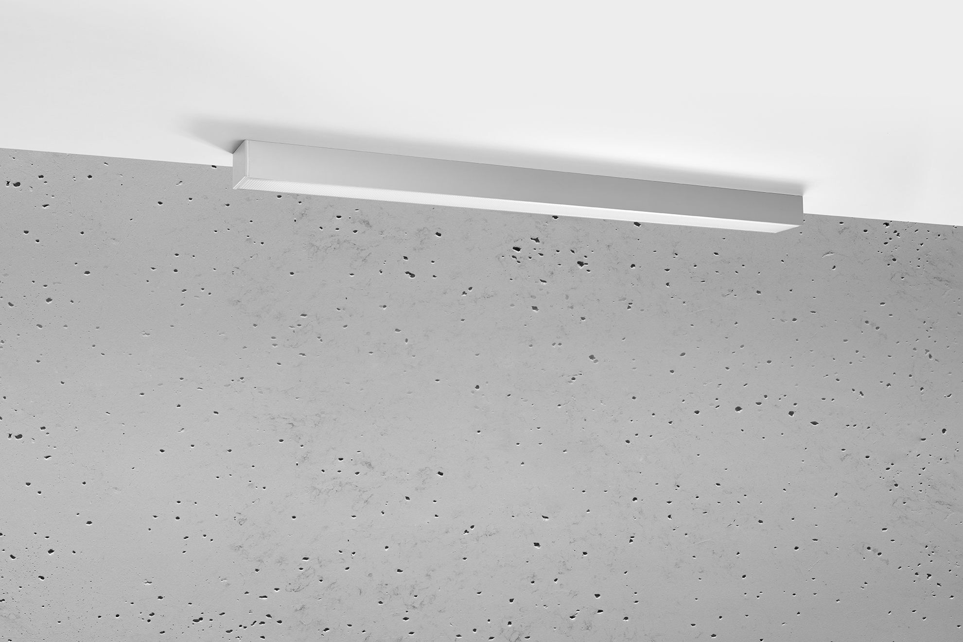 LED Deckenleuchte Grau Metall 4000 K 90 cm lang flach