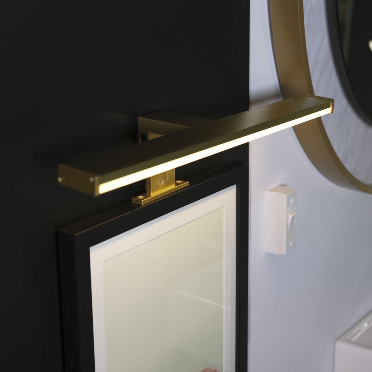 Goldene LED Spiegelleuchte Aluminium IP44 9 W 687 lm