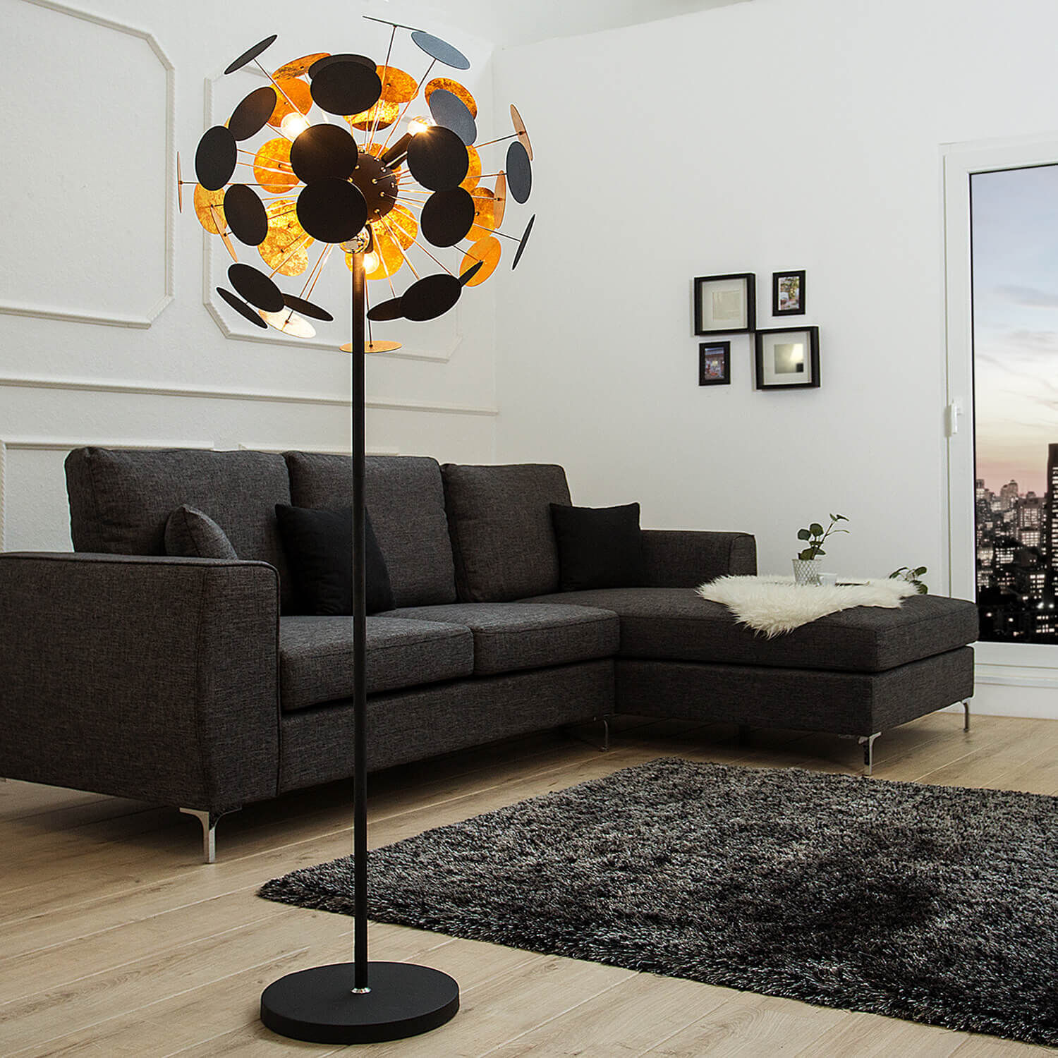 extravagante Stehlampe Modern Design Kugel 170cm