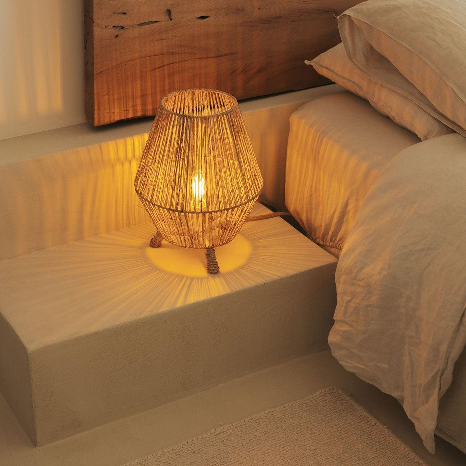 Beistelllampe Dreibein Rattan H: 32,5 cm E27 YILAN
