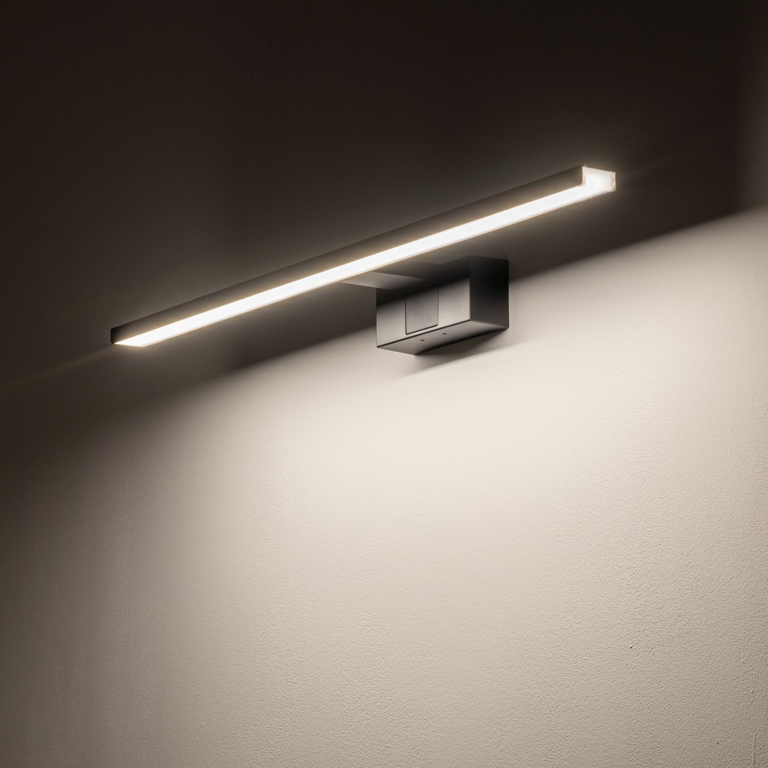 Spiegelleuchte LED Schwarz IP44 3000 K 850 lm Aluminium