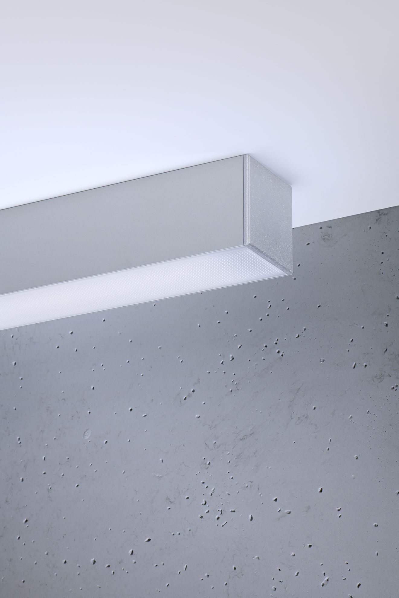 Blendarme Deckenleuchte LED Metall 118 cm lang 4000 K