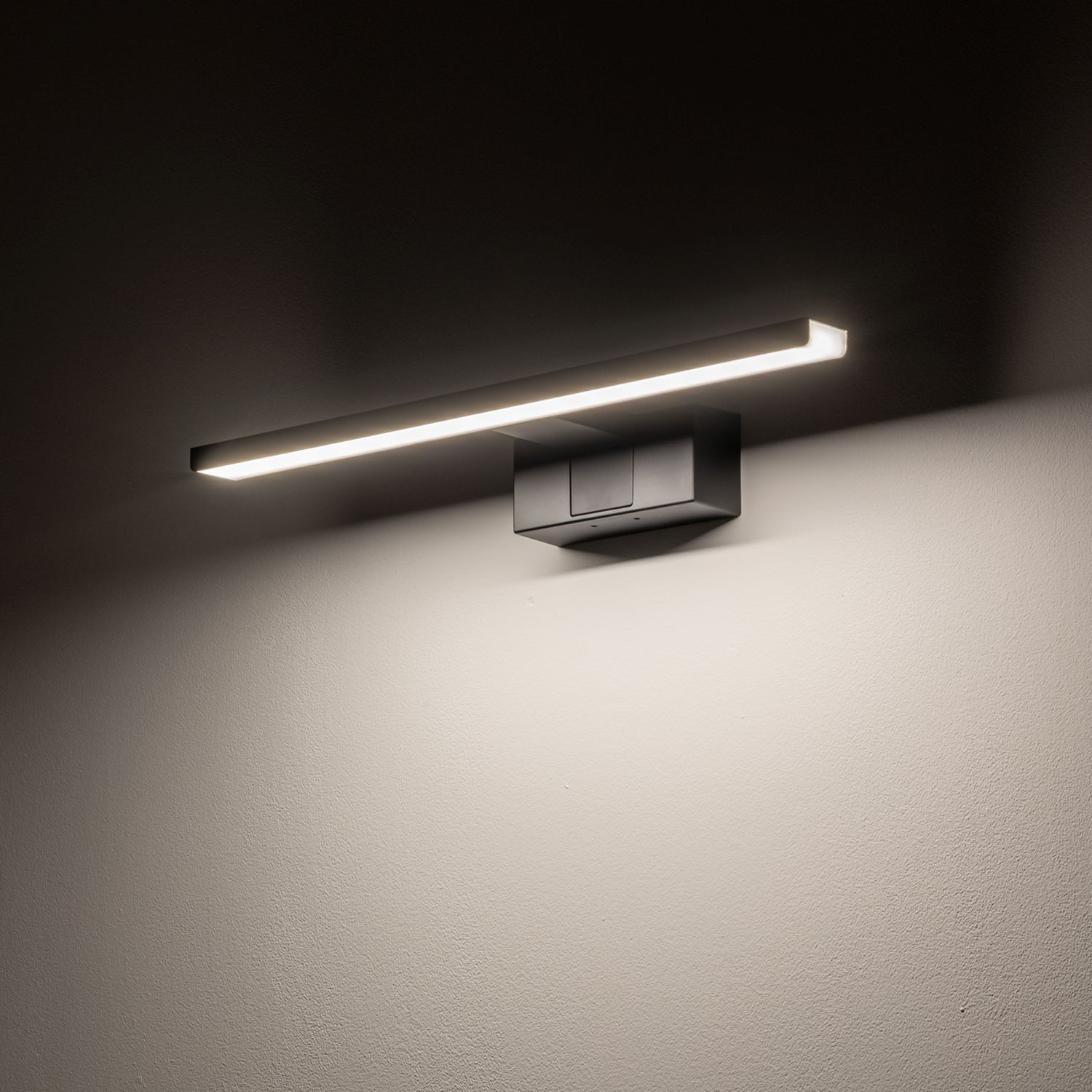 Spiegelleuchte LED Schwarz IP44 3000 K 550 lm warmweiß