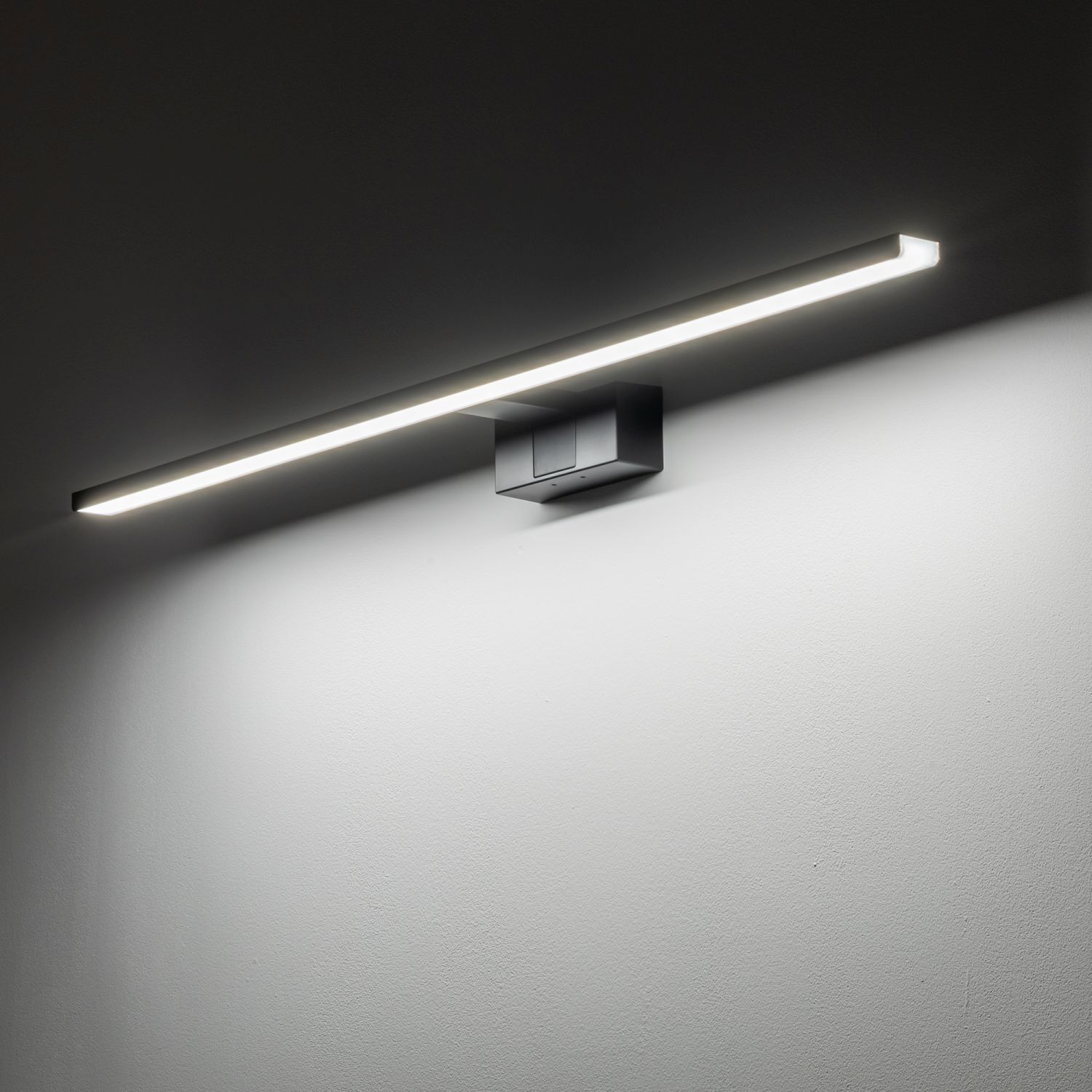 LED Spiegelleuchte IP44 Schwarz 4000 K neutralweiß